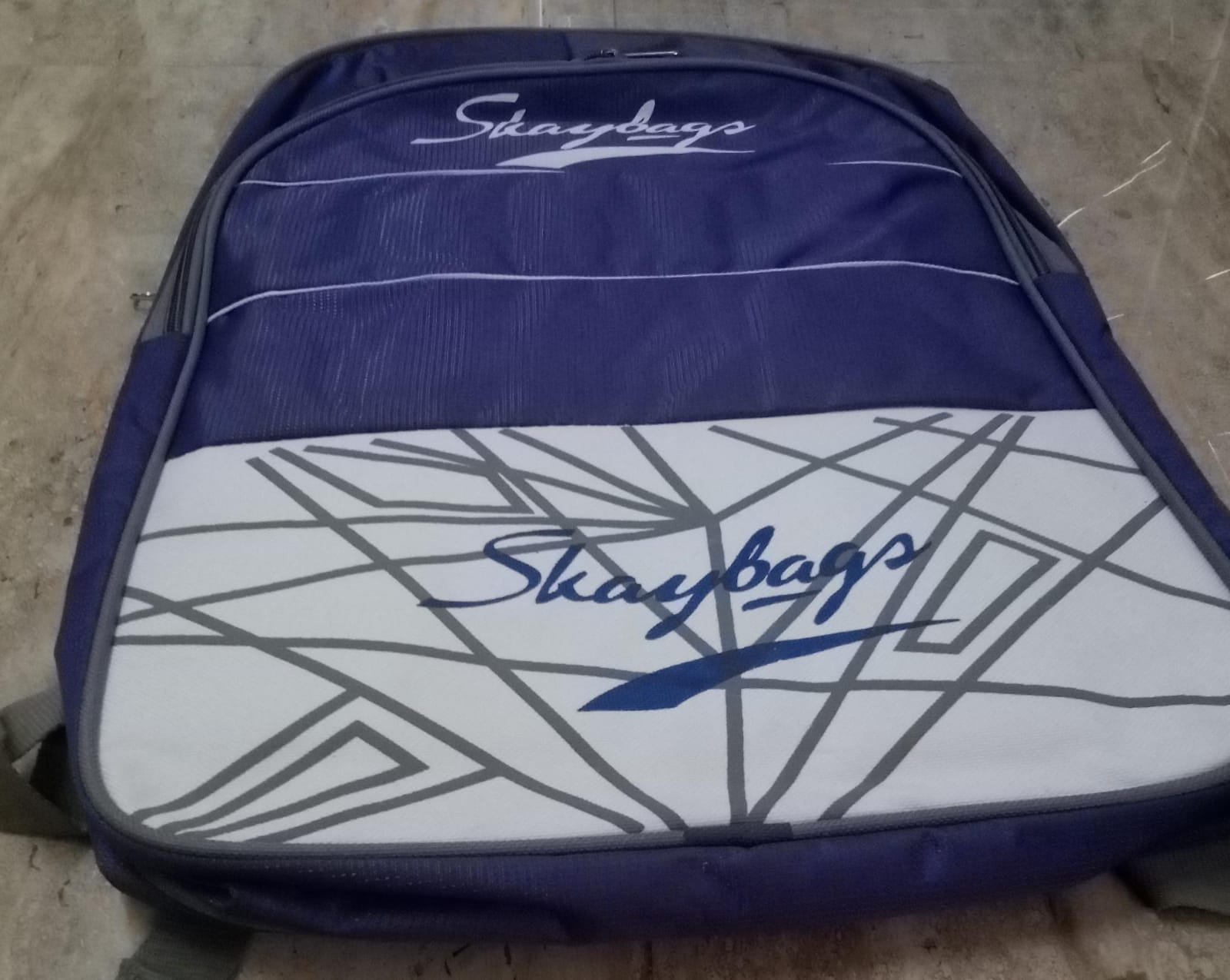 school bag product image (2)