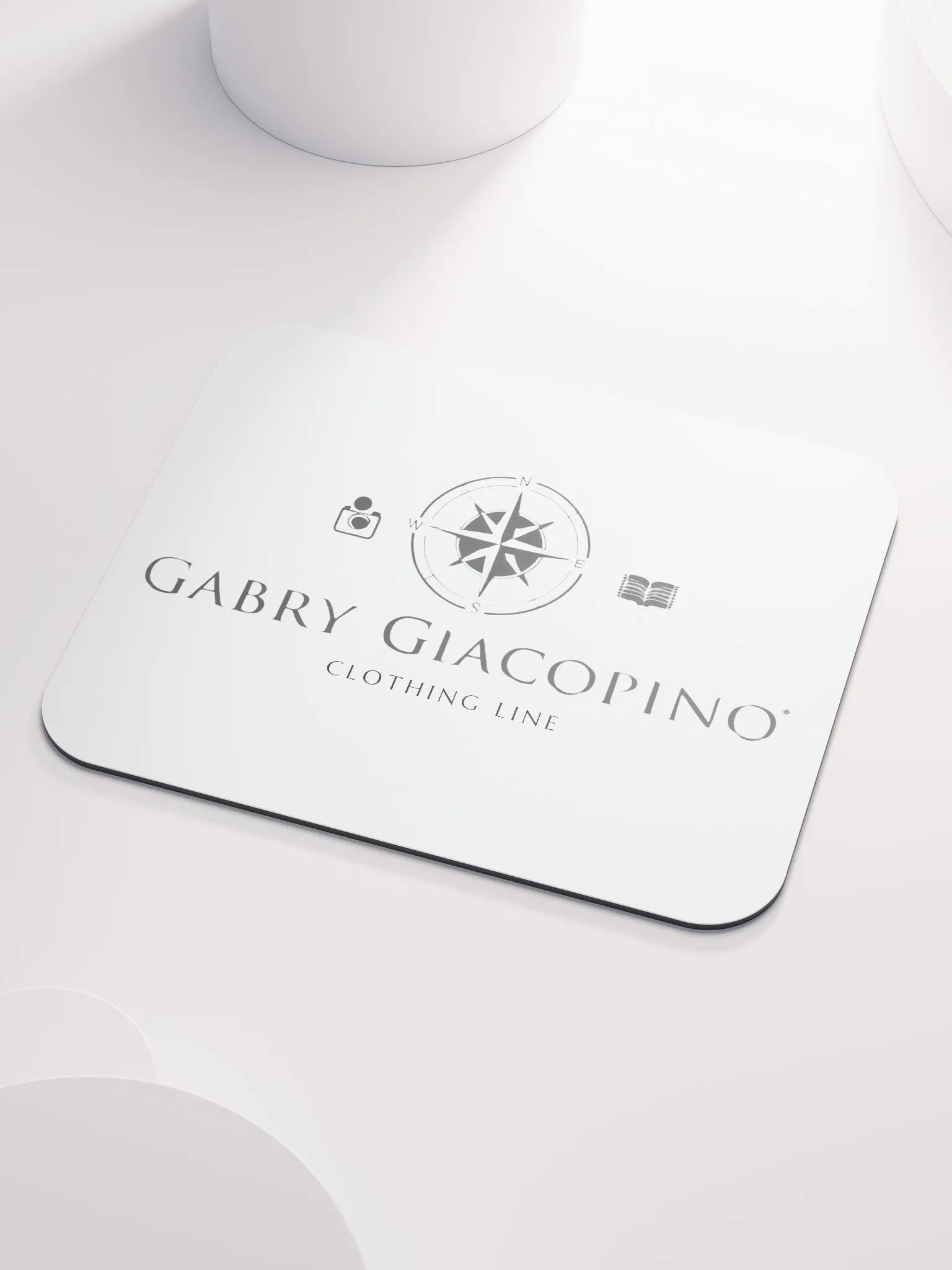Tappetino per Mouse Gabry Giacopino Clothing Line WHITE – Stile e Precisione sulla tua Scrivania product image (2)