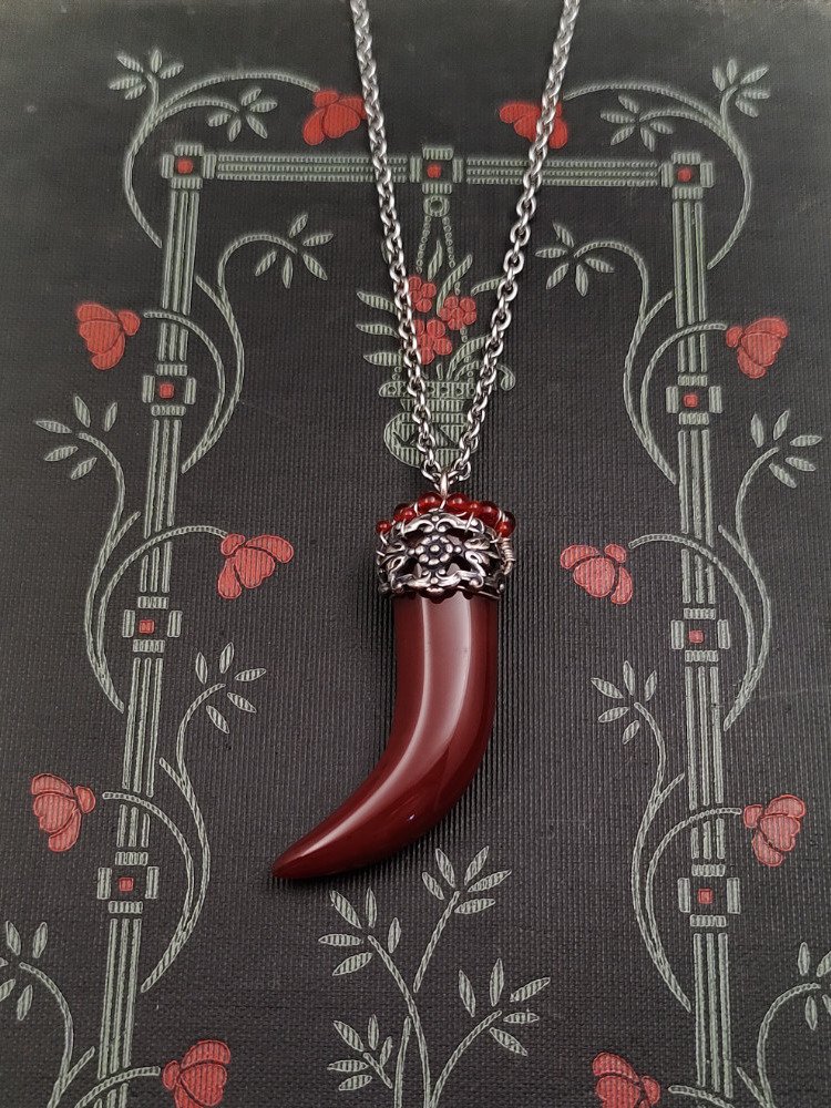 Wrapped Talisman - Filigree Fire Talon product image (2)