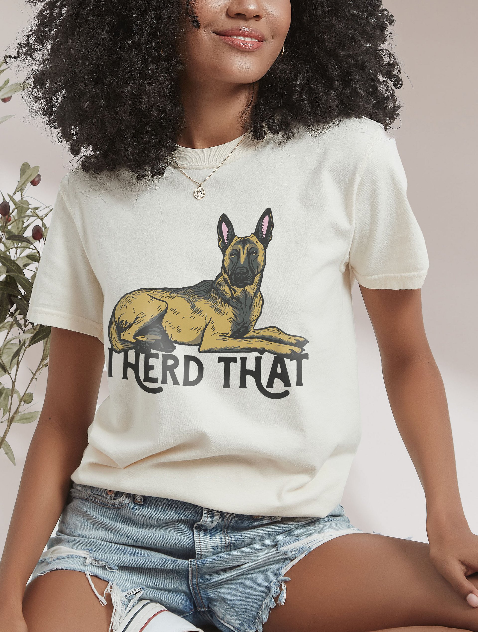 I Herd That T-Shirt of a Belgian Malinois | Funny T-Shirt for Belgian Malinois and Herding Dog Paw-Rents product image (2)