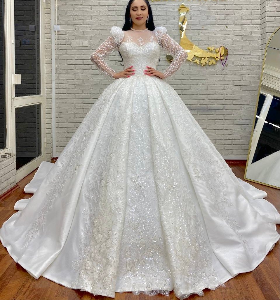 Wedding dress product image (1)