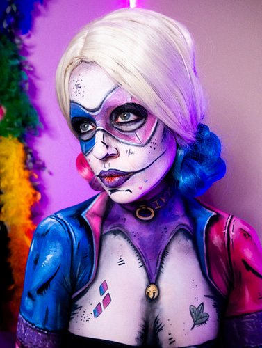 🏳️‍🌈 Harley can’t help but show her Pride Love!! 🌈
🩷💜💙

Having a reason to transform so many characters into colorful rainbow...