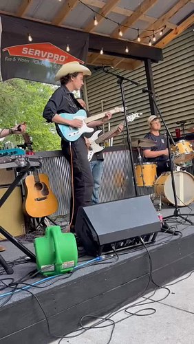 Happy Father’s Day y’all! Here’s an alternate take on my song “There Goes Another One” we tried this weekend at @firebird_tap...