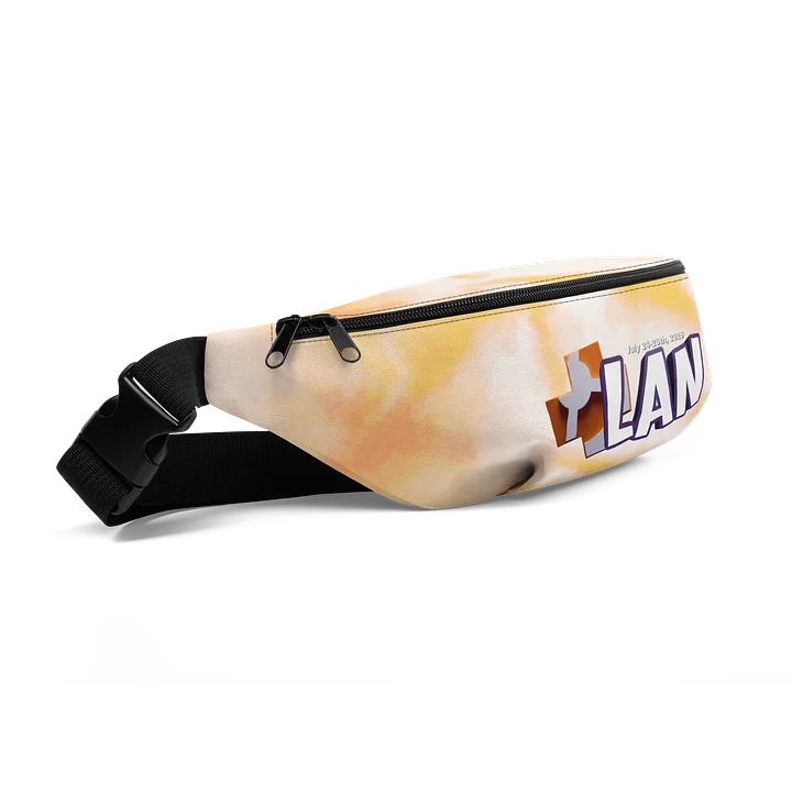 Pulling up to LAN with my rgl fannypack product image (2)