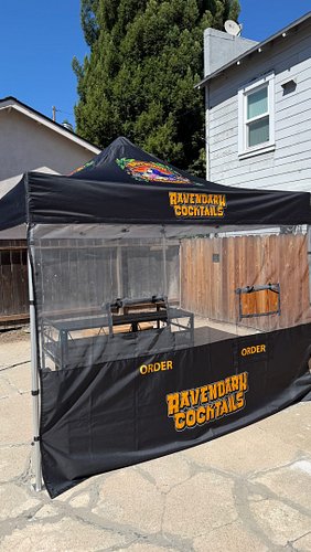 Easiest tent I’ve ever pitched… 😏

You all overwhelmingly voted YES when I asked if you wanted to see the new Ravendark canop...