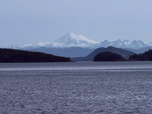 Today we adventure on our first fiery ride to Orcas Island. The view are breathtaking!
