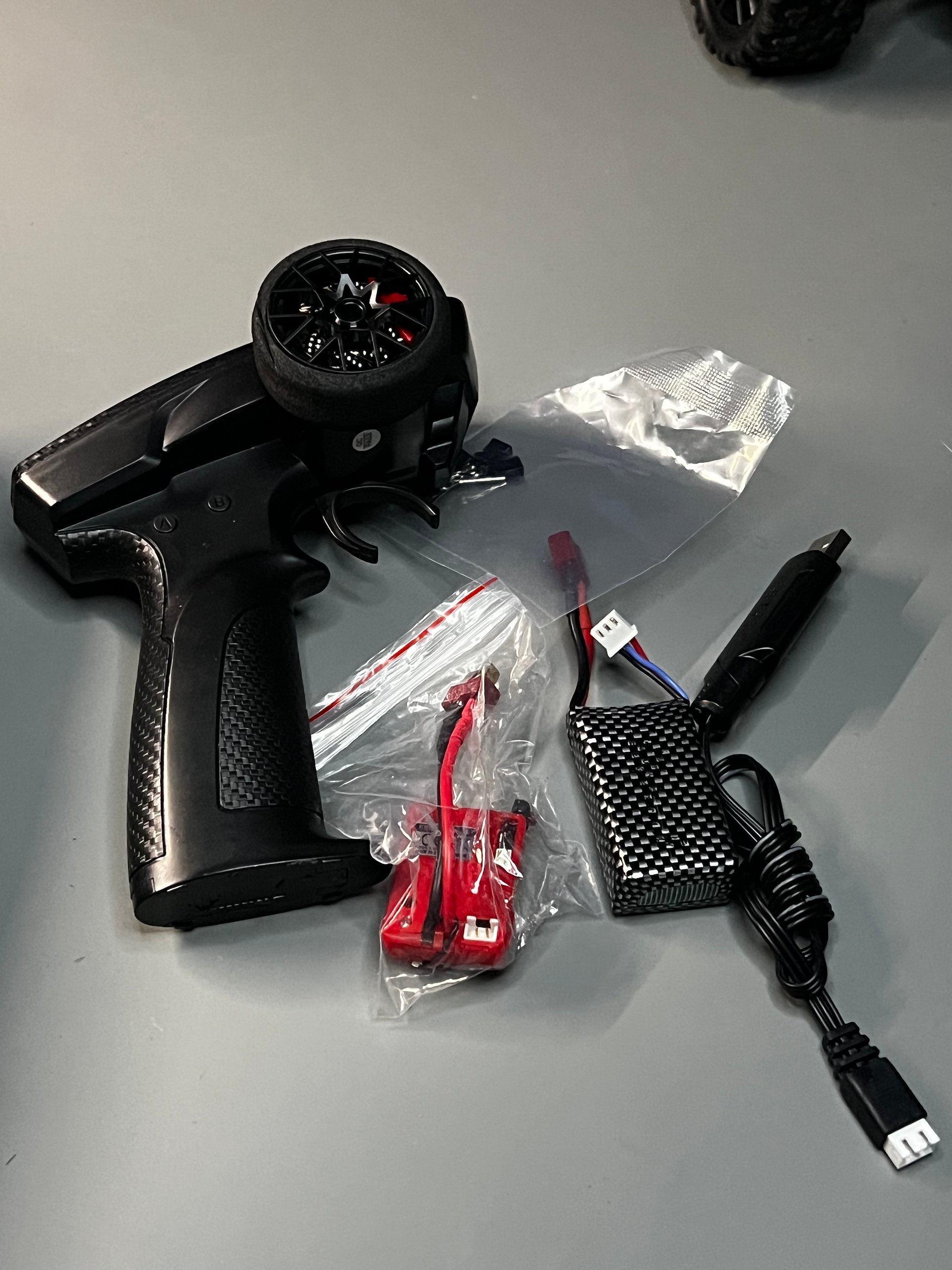 HBX 18859 1/18 Off-Road Truck + RAD351 RC Speedboat Bundle — Used Once product image (6)