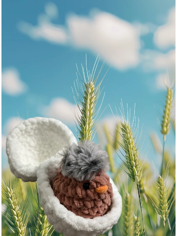 Chicken Squad– Mike, Brown Chicken in a White Egg Shell product image (1)