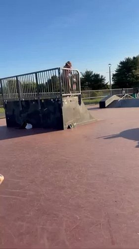 DAAAMMMNNNNNN @mrmaloner 👀👀 LETTSSS GOOOO!!!! 🔥🔥🔥 putting work in on the Dxxdle deck 🛹 

#skatedxxdle #skate #skateordie #ska...