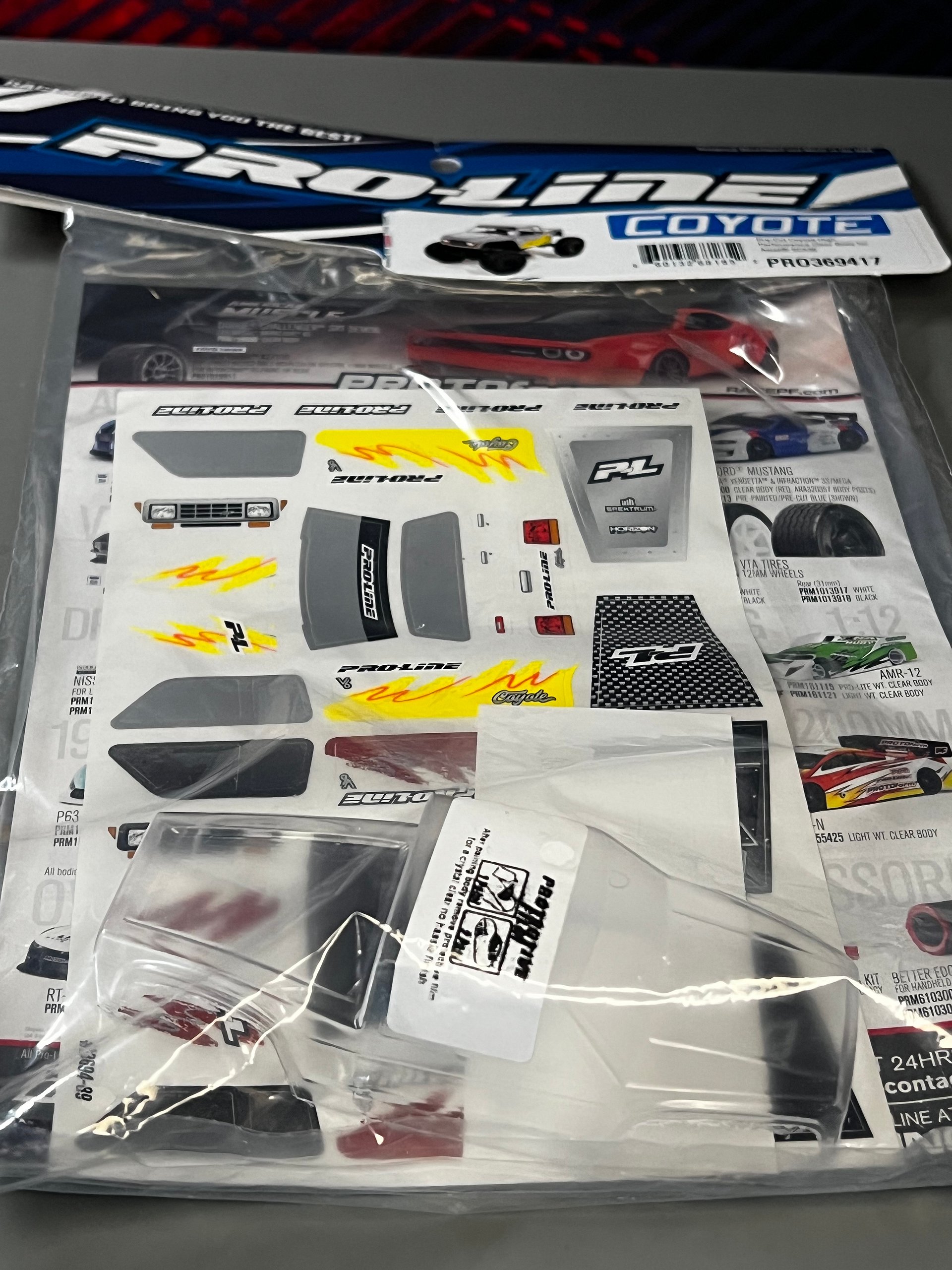 Axial SCX24 Jeep Wrangler JLU & Extras product image (9)