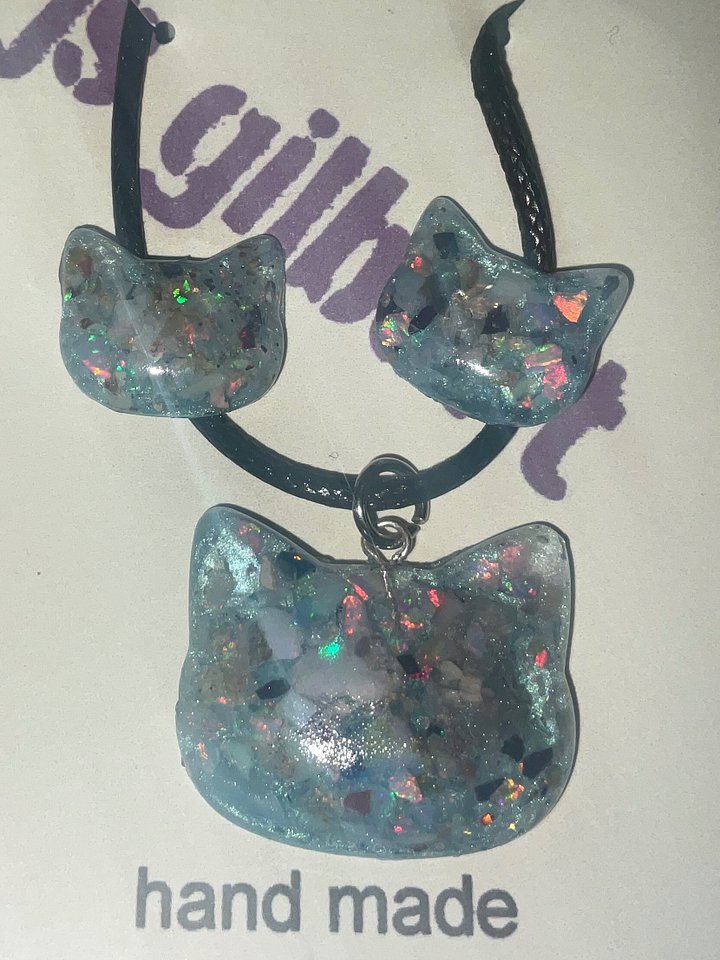 Cats are Back - Pendant and earring set - Opal product image (1)