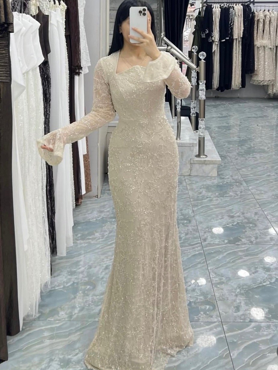 Luxury dress product image (4)