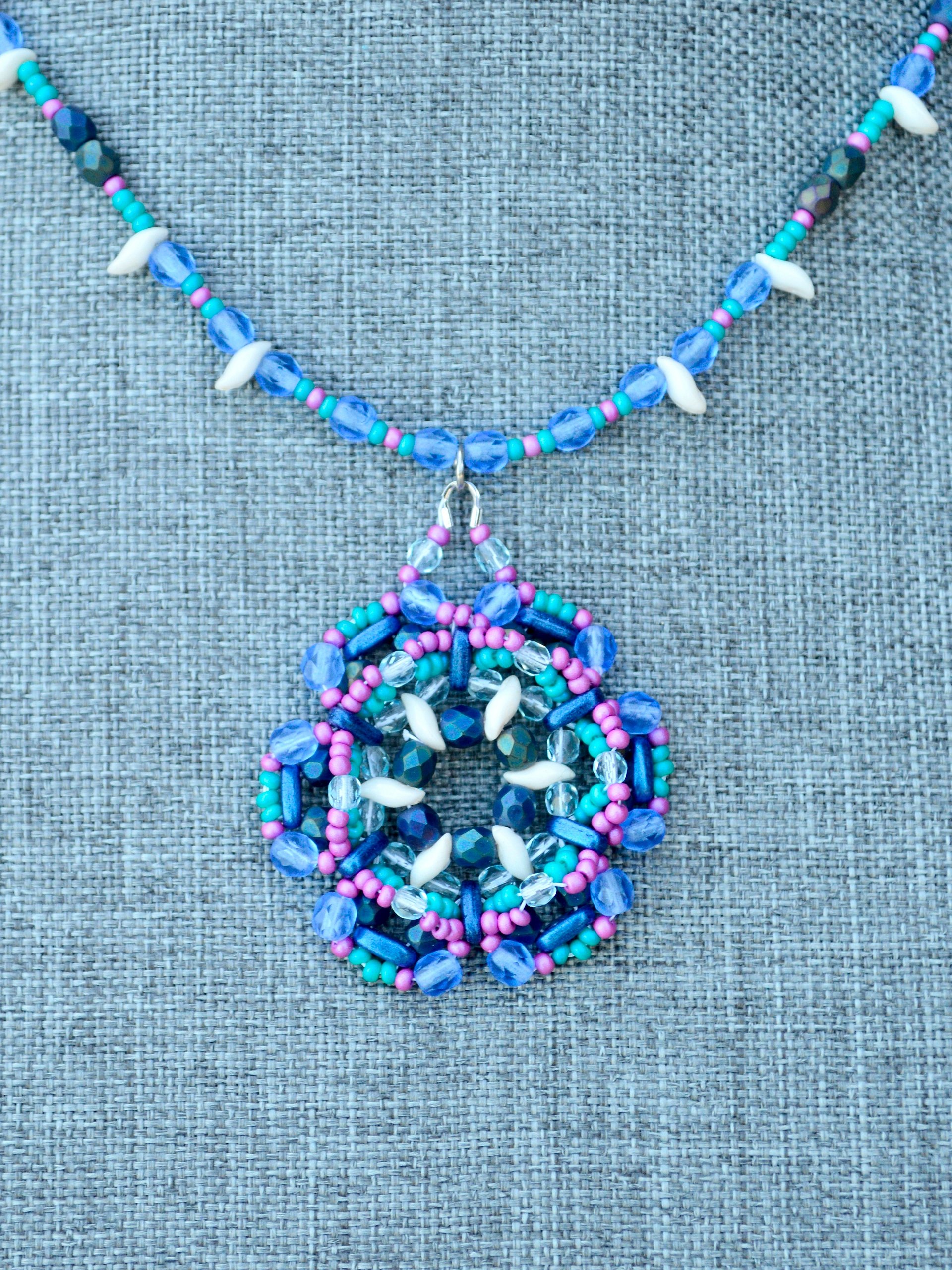 Blue and Pink Beaded Handmade Seed Bead Flower Pendant Necklace product image (4)
