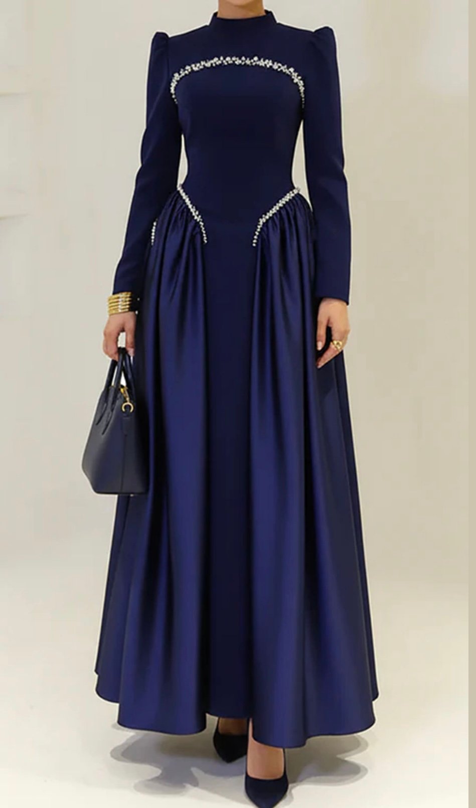 Luxury dress product image (3)