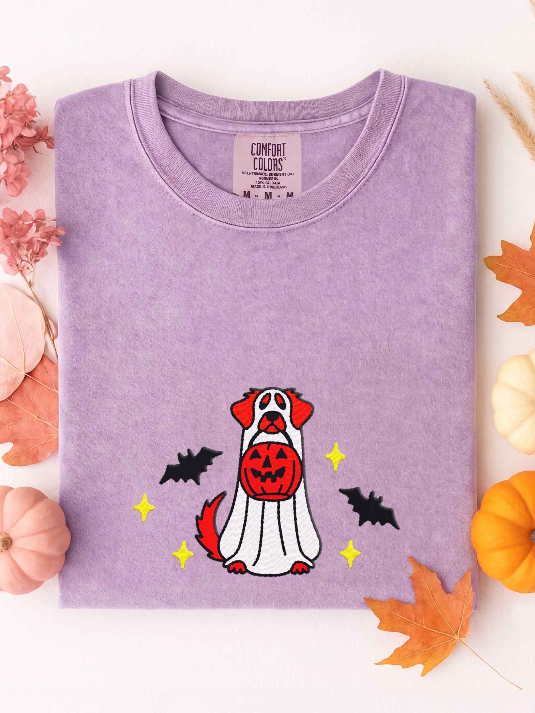 Halloween Nova Scotia Duck Tolling Retriever(Golden Red) Embroidered T-Shirt product image (1)