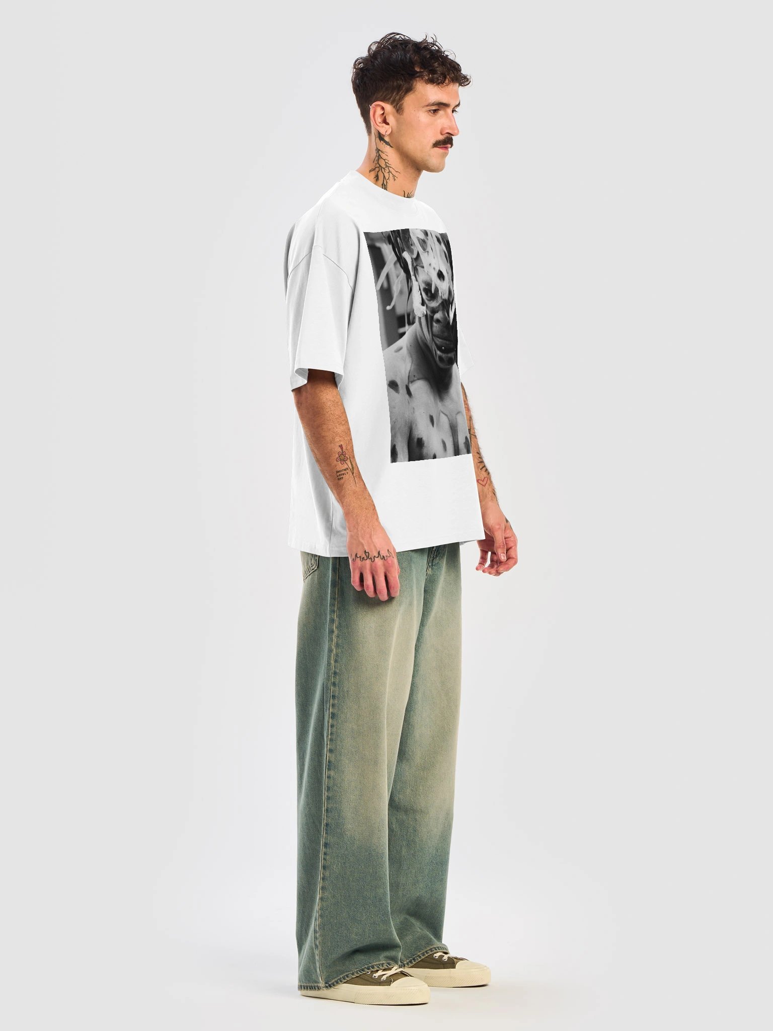 Spiritwalker - Snow - T-shirt product image (7)
