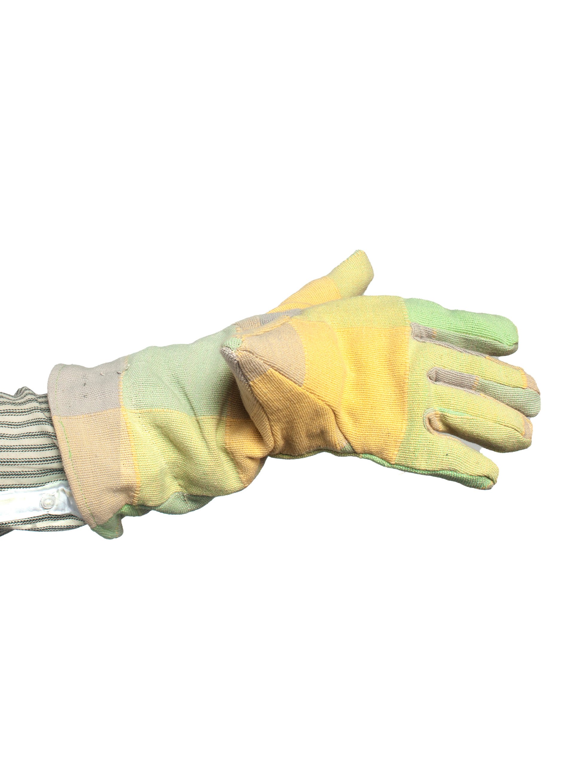 SPIKE GLOVES - COLORMANIA product image (2)