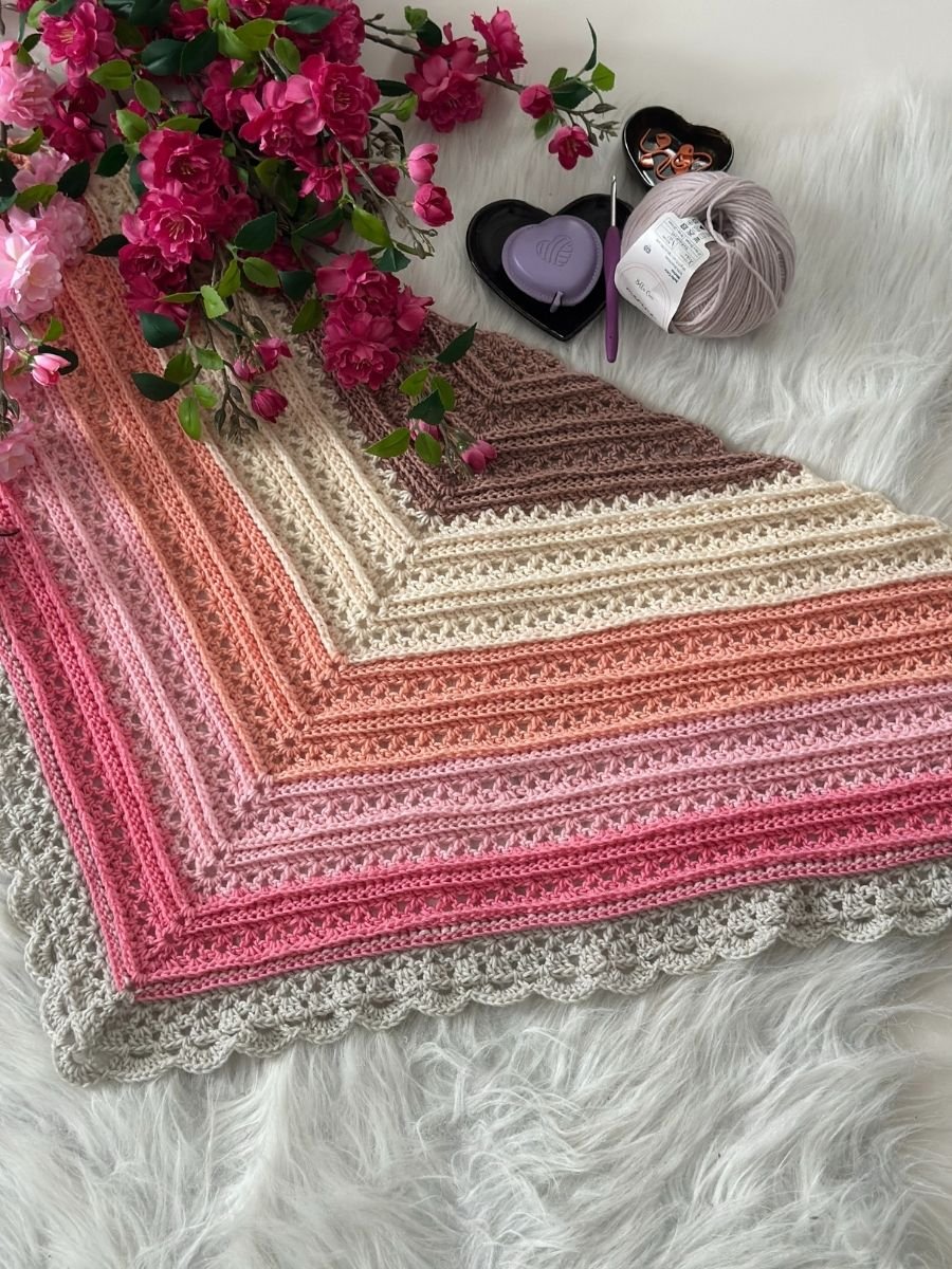 Dreamy Days Shawl product image (4)