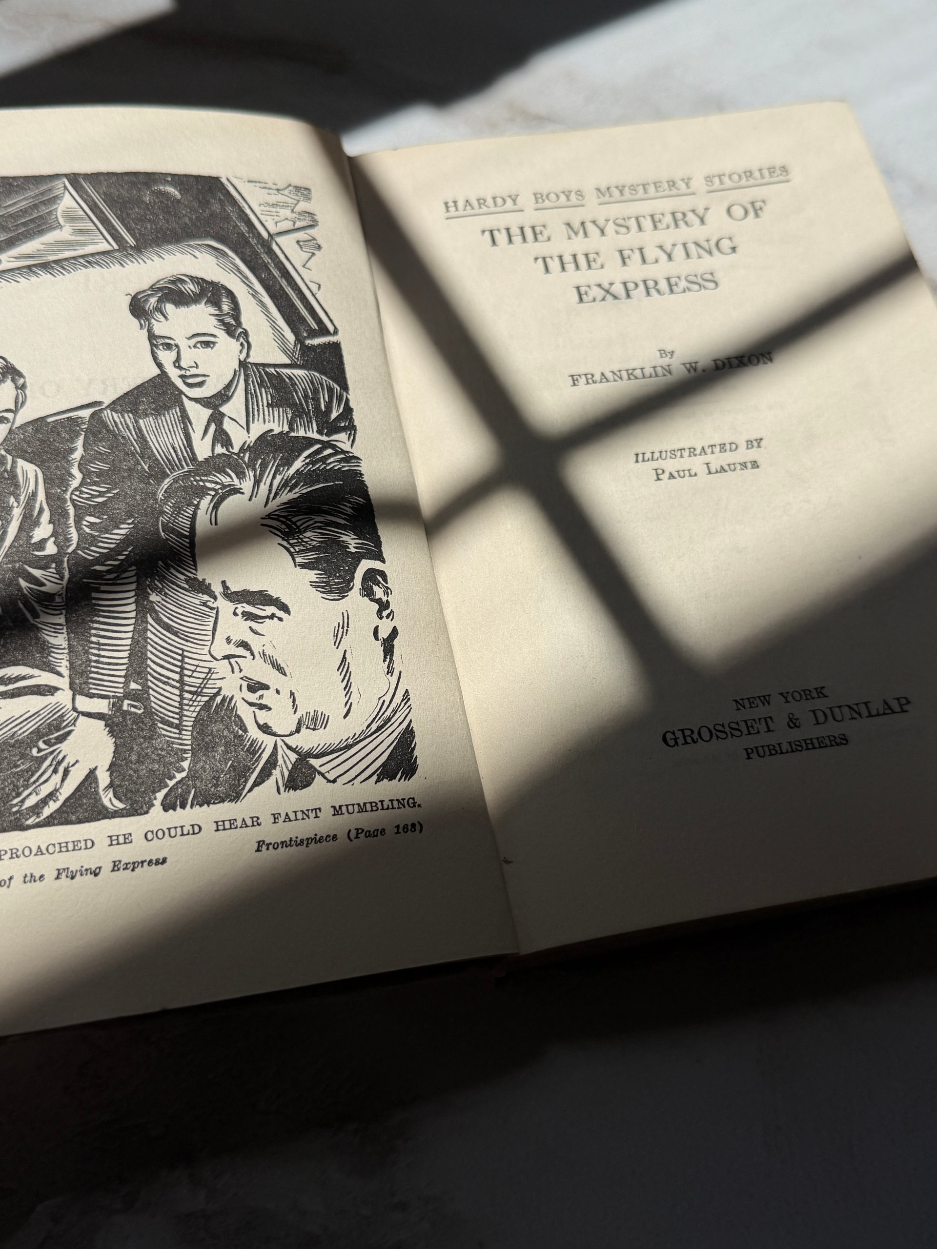 1941 | The Mystery of the Flying Express | Franklin W. Dixon | Hardy Boys #20 Vintage Hardcover product image (5)