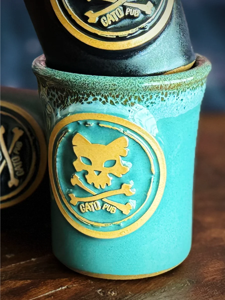 Gato Pub Shot Glasses - 2026 Edition product image (2)