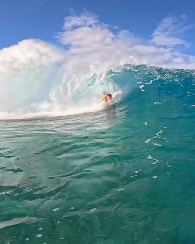 Another day, another kind of paradise with @ziggy_easy, Pipeline 💥👌 A short excerpt from our latest collaboration edit 

@inv...