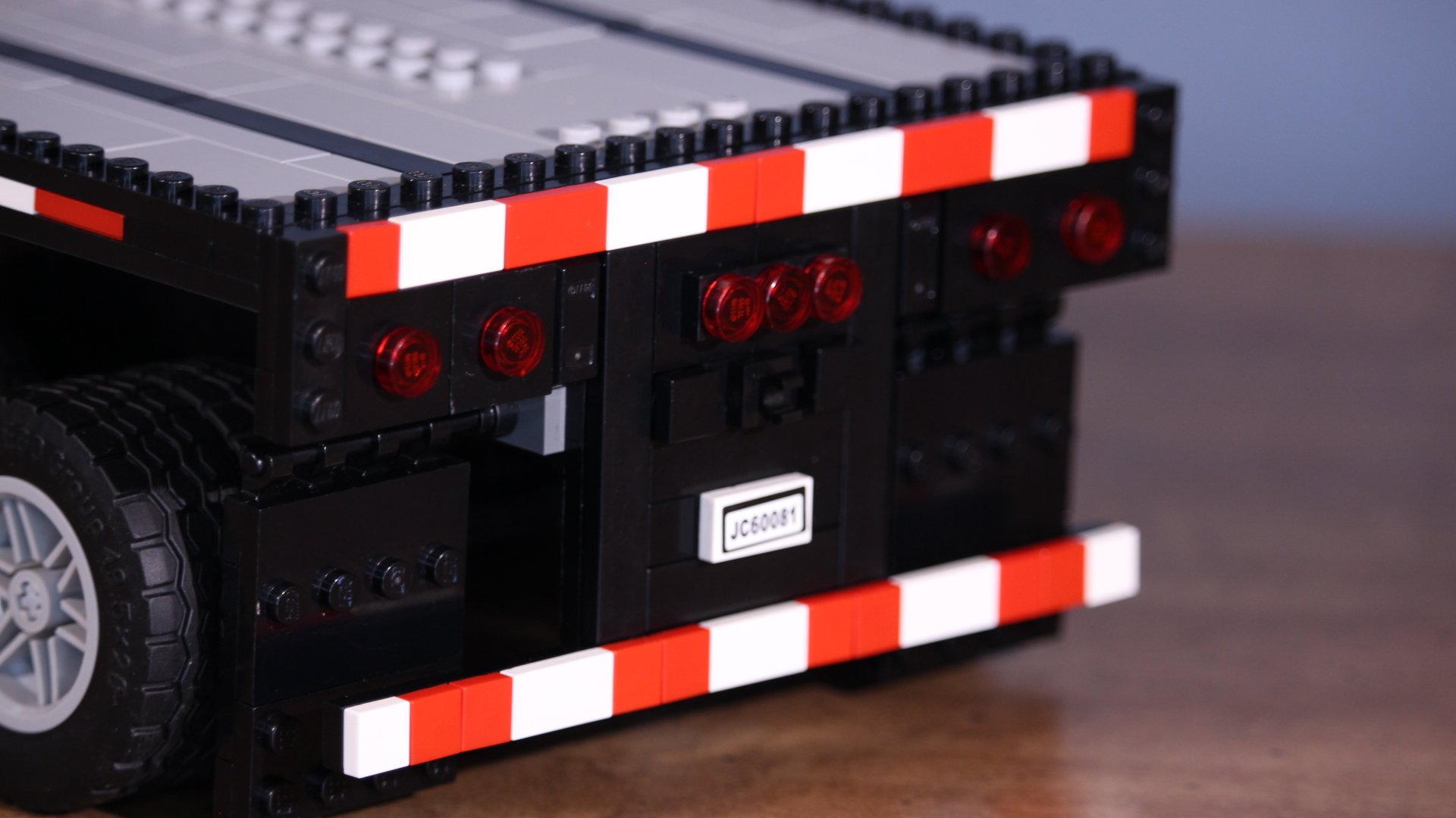 Flatbed Trailer MOC product image (4)