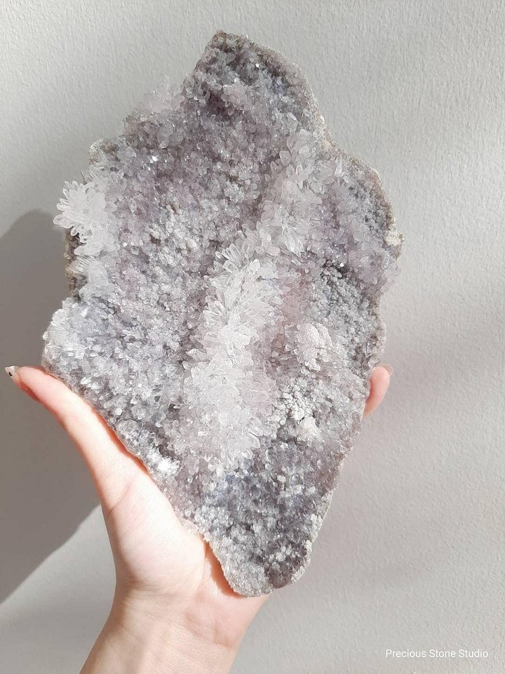 Flower & sugar amethyst formation product image (1)