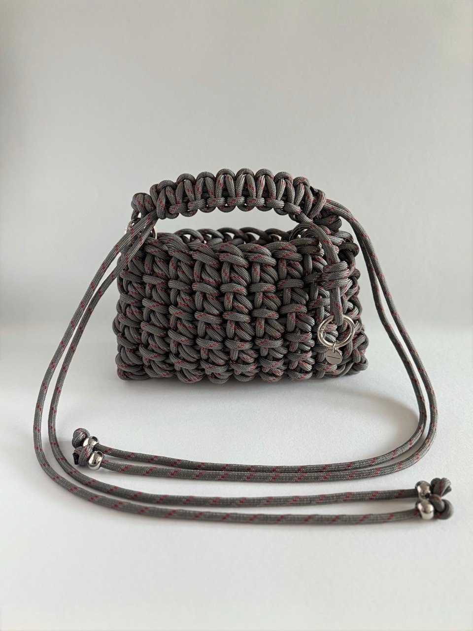 EMAN | The Easy Slouch Bag in Grey product image (6)