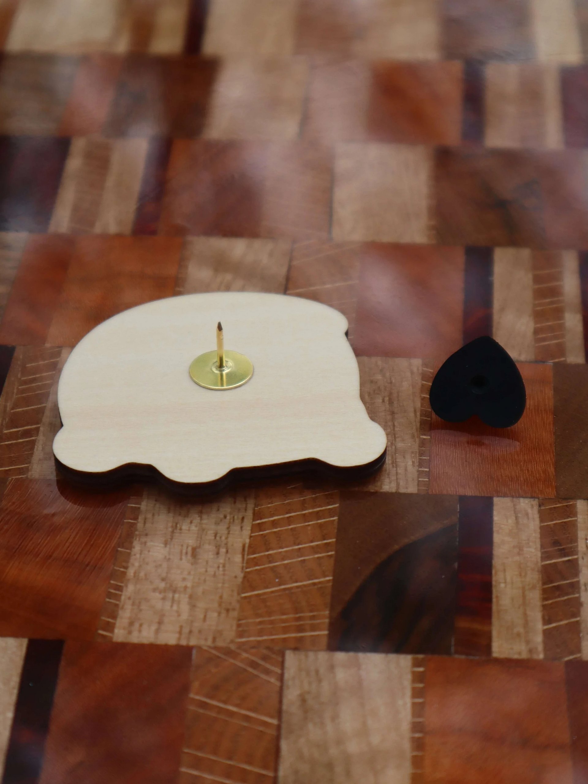 Froggy Car Wooden Pin product image (3)