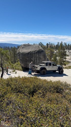 Making breakfast on top of Wuzzer Hill this morning

#offroad #jeep #4x4