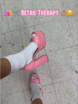 💗💕Feed the soul with pretty things 😌💗#retailtherapy 💗💕🌷🌸🍡 #girliepop #cosplay #cowboyboots #booktok 📚🍡💕