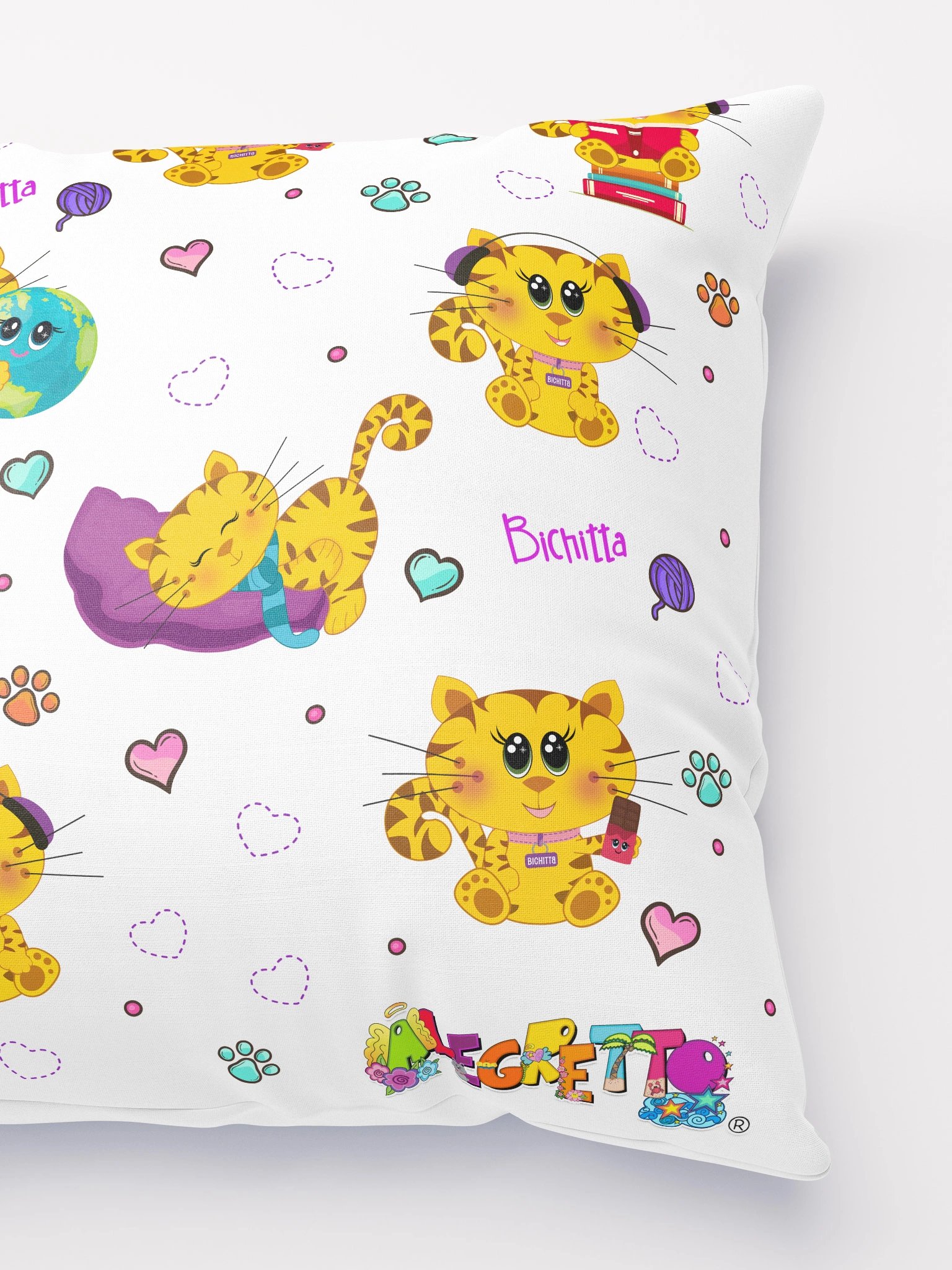 "Bichitta" Pillow product image (4)