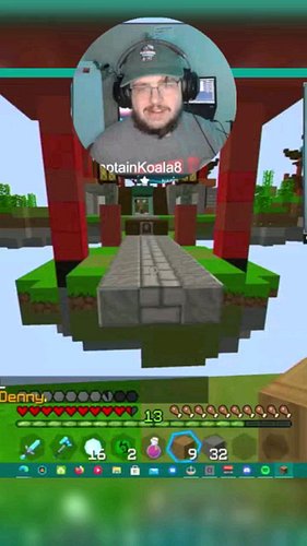I won against @yaboidenny123 in a Skyways game (Minecraft on the Hypixel server) with a CHARGED CREEPER!