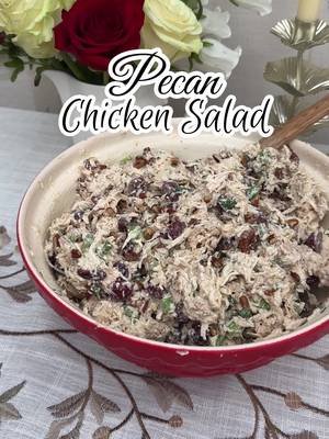 NEW RECIPE! Grocery partner: @krogerdfw ⭐️ This Pecan Chicken Salad was a hit at my Hamilton party. You gotta love a make-ahead recipe that’s full of flavor! This dish has Greek yogurt, lemon zest, red grapes, diced celery, and green onion. 😋 Get the recipe now on therosetable.com! 🌹 #nocook #chickensalad #lunchrecipes #rotisseriechicken #chickenrecipes 