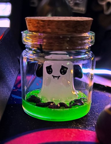 Got a little ghostie guy over the weekend 💚