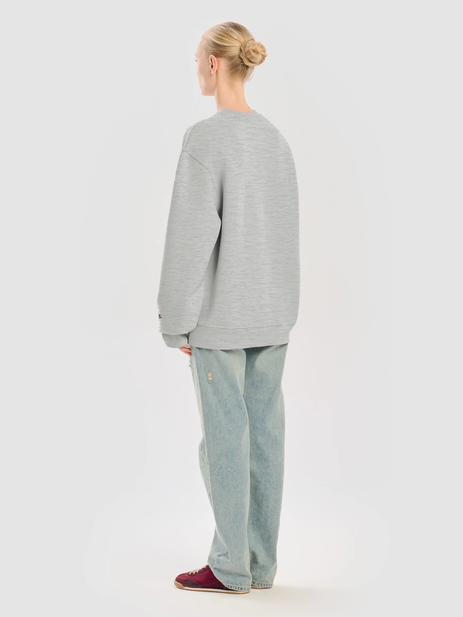 I Ain't Go to Hillman. Oversized gray sweater. product image (12)