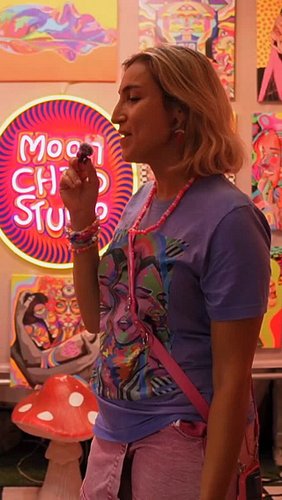 If there's a vendor thats worth going, it's Moon Child Studio! ✨ We finally found the trippy and mesmerizing art from @m00nch...