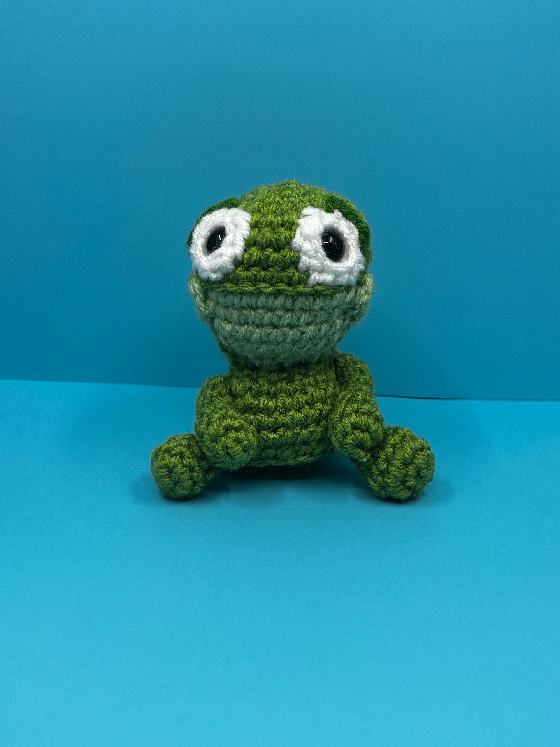 Tiny Frog Amigurumi product image (1)