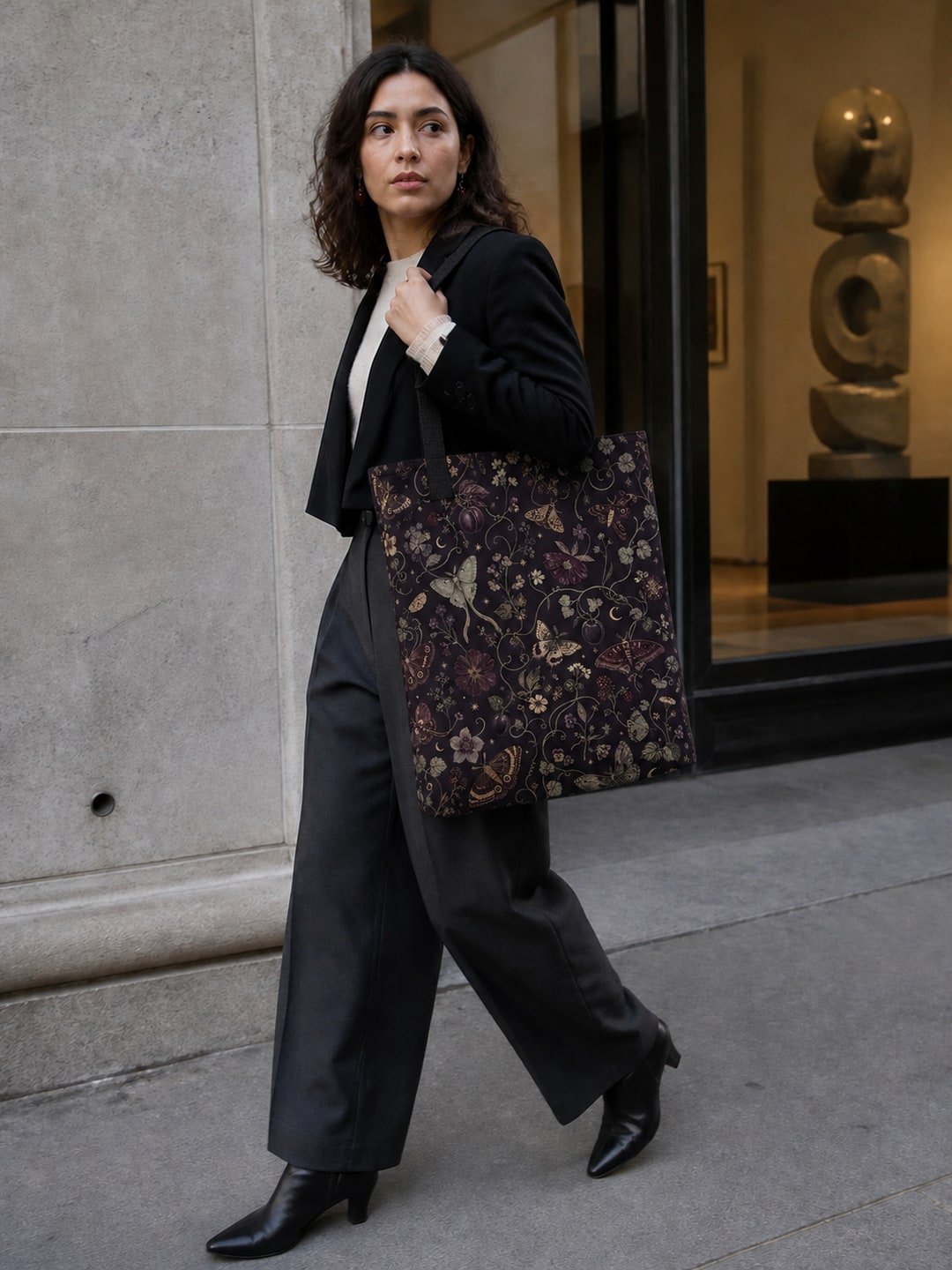 WAYLARO Midnight Herbarium Tote product image (5)