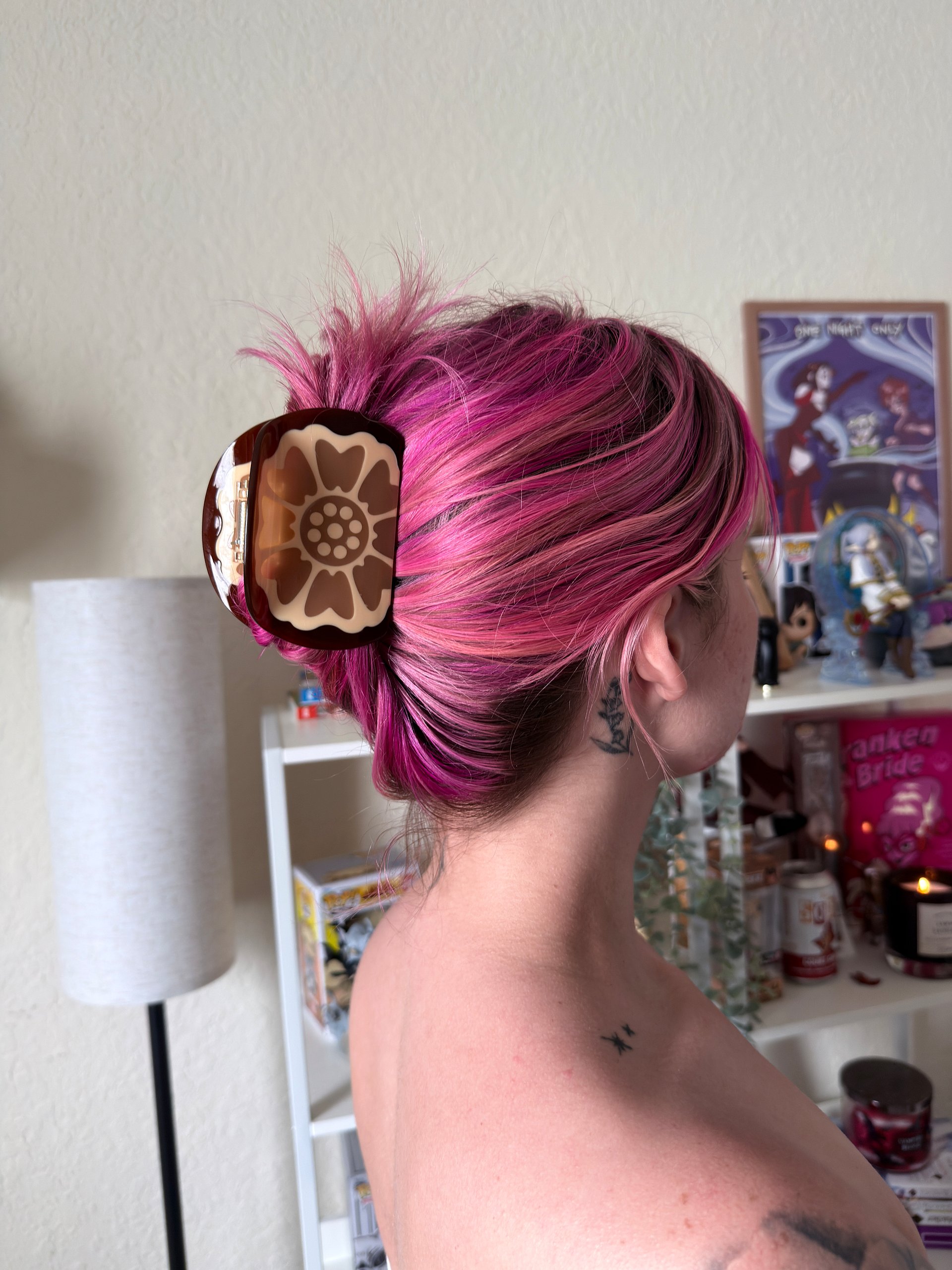Lotus Tile Hair Claw product image (3)