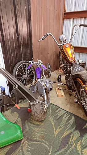 Slowly collecting all the pieces for my next Shovel build! @blanton_hd
Coming in hot with all the goodies 🔱🔱🔱

#filthygringos...