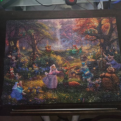 We did everyone! Another 1000 Jigsaw Puzzle completed! 4 days and it is complete of Disney's Robin Hood!!!! Looking forward t...