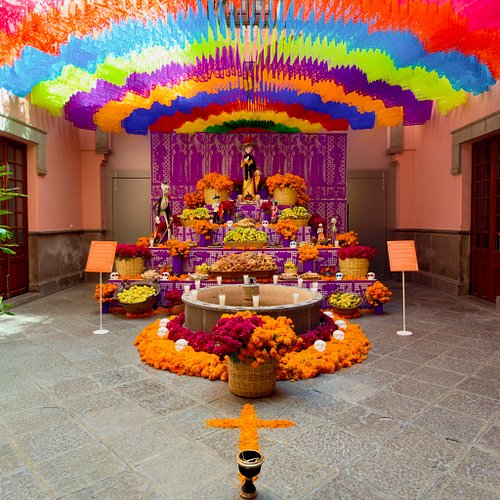 Ofrenda at the Museo Amparo.