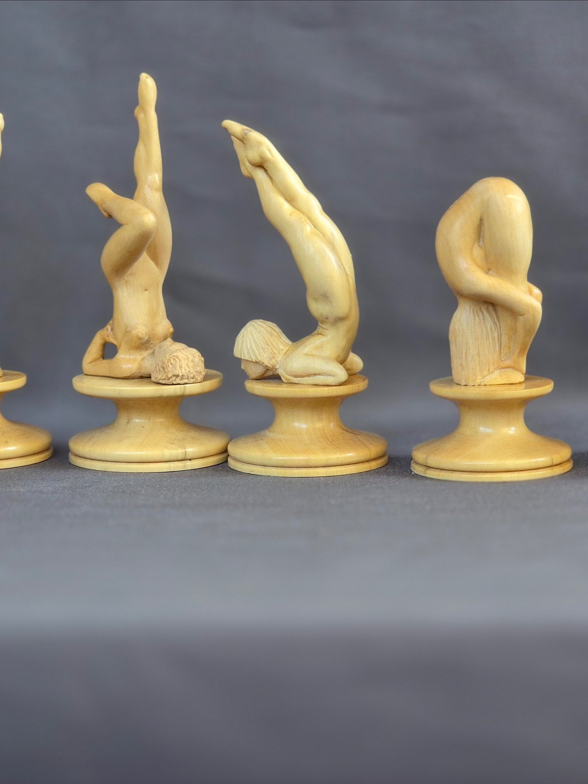 Planetana Custom Girls Hand Carved Chess Set product image (4)