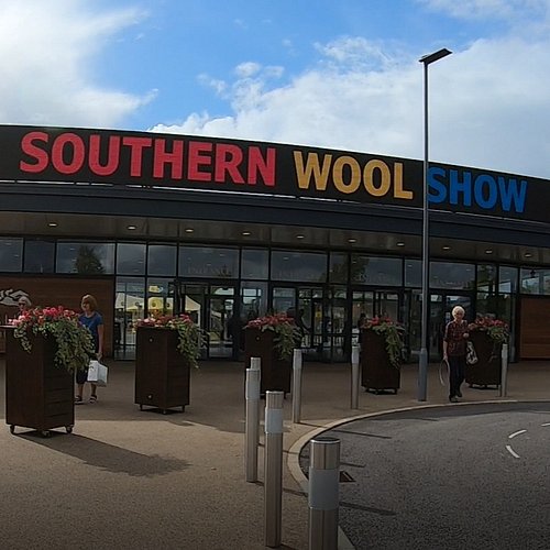 各位織女織友、毛線控注意啦 🧶✨
一年一度的 Southern Wool Show 2026 已經正式開放購票！

📅 日期：2026年8月22日–23日
📍 地點：Newbury Racecourse (RG14 7PN)

這個展覽大約有80%的...
