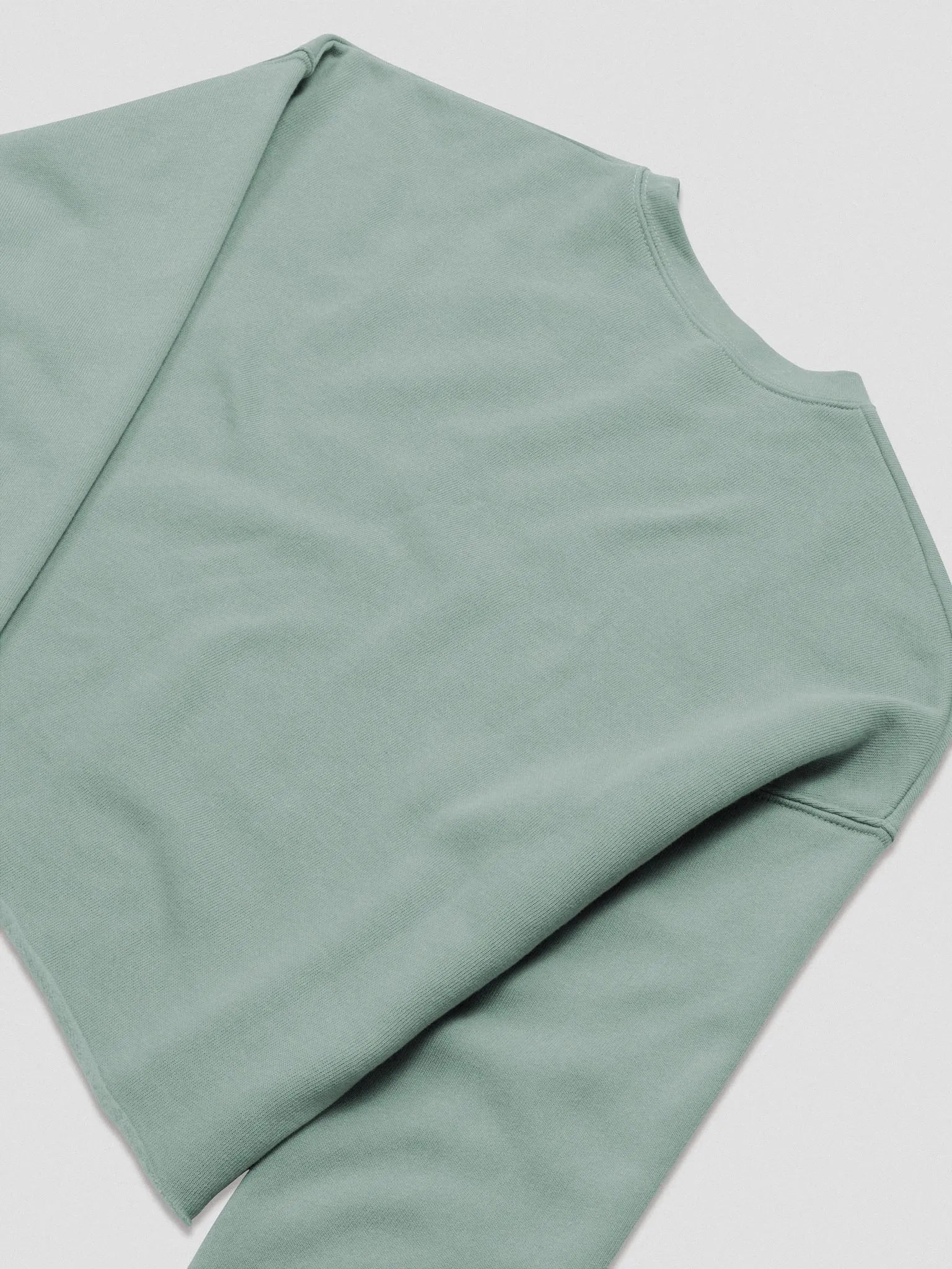 IDFKtv Longsleeve Women's Fleece Croptop Sweatshirt product image (8)
