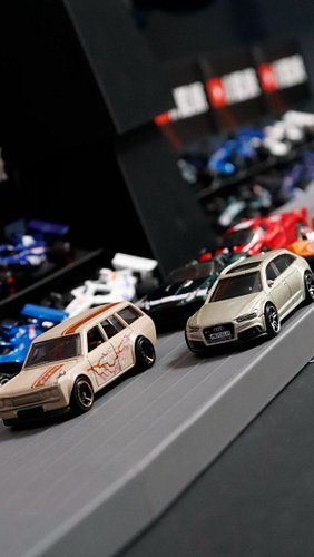 I wanted to race some special cars on the last day of the Hot Wheels Festival of Speed

All of these cars are tournament and ...