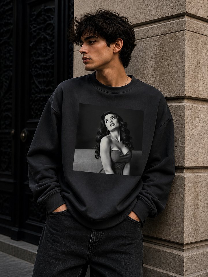 Isabella Sweatshirt - Pinup Sweatshirt - Graphic Sweatshirt product image (2)