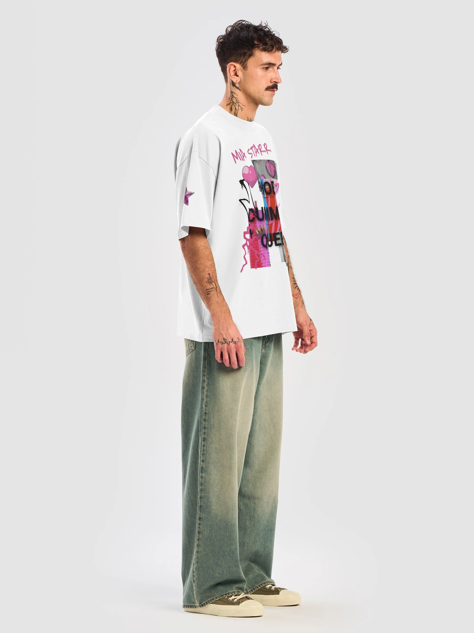 Hoe Cumming Queen Shirt (White) product image (7)