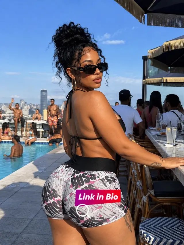 She bussin shorts available now withthebs.com/shop